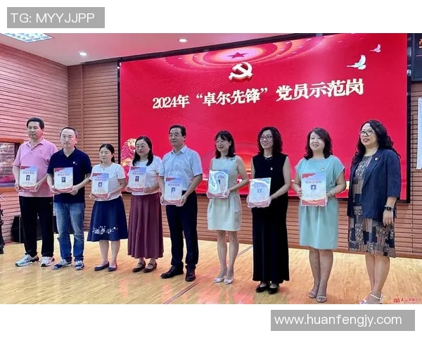 张昊的奋斗历程与人生哲学探讨：从平凡到卓越的心路历程分享