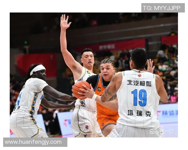 2018年CBA山东队与上海队激战回顾及精彩瞬间分析 2018年CBA山东队与上海队激战回顾及精彩瞬间分析