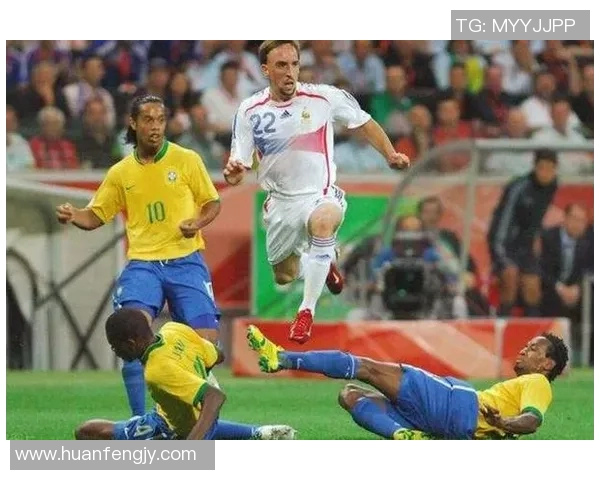 巴西对阵德国的比赛中巴西队员人数是否不足引发热议