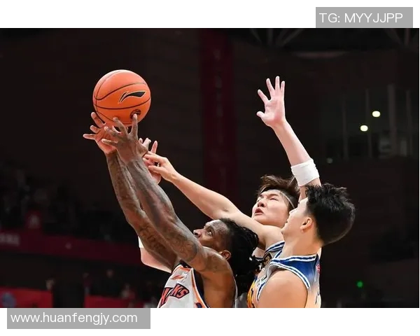 常林的奋斗历程与成长故事:从平凡到卓越的篮球之路 常林的奋斗历程与成长故事:从平凡到卓越的篮球之路